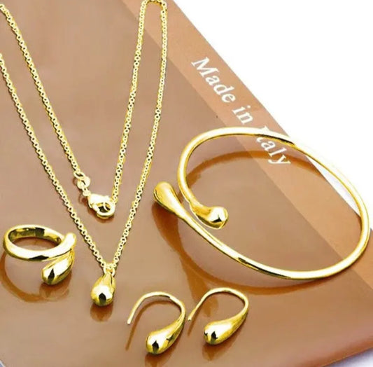 CONJUNTO DE 4 PIEZAS