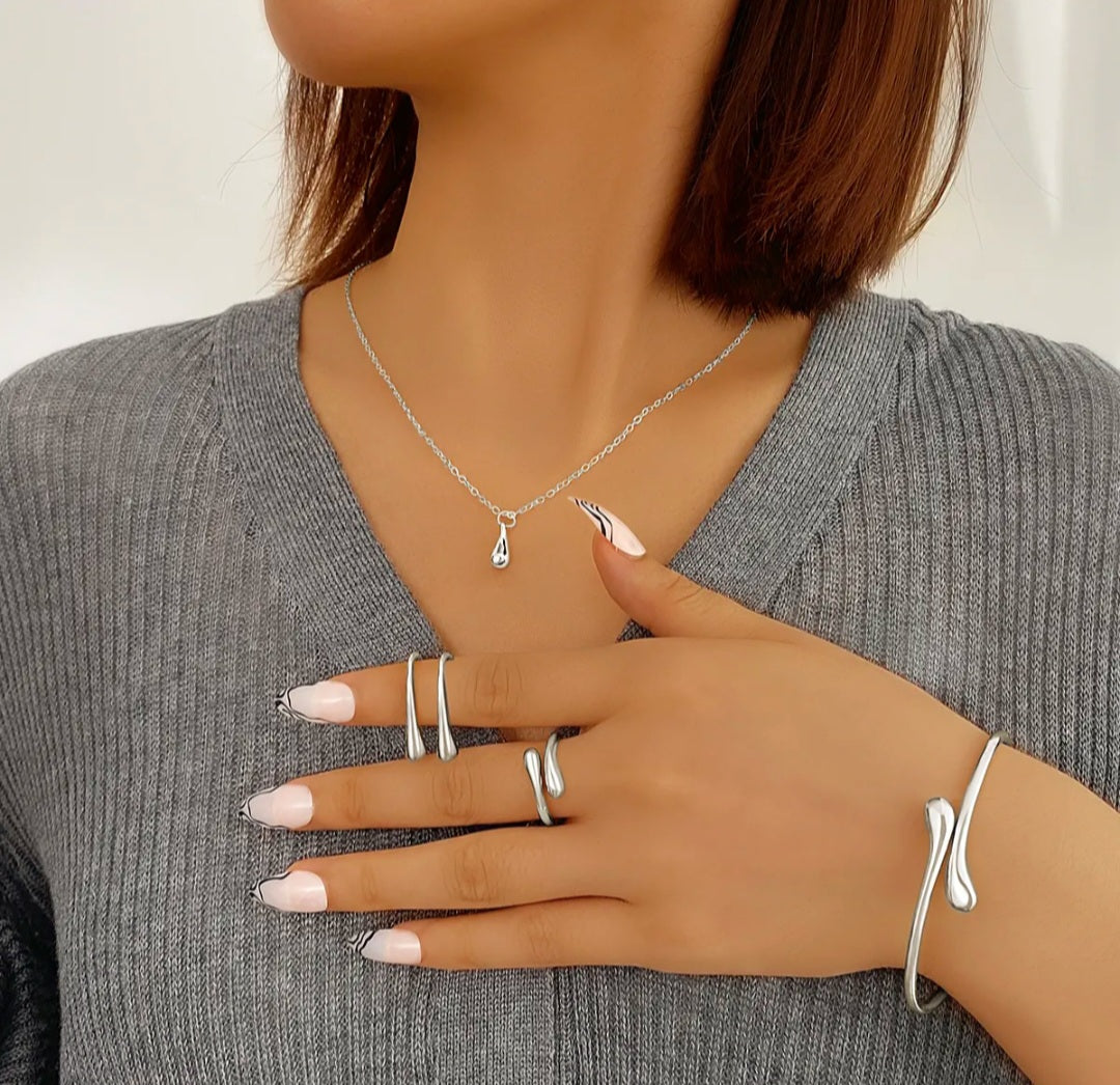 CONJUNTO DE 4 PIEZAS