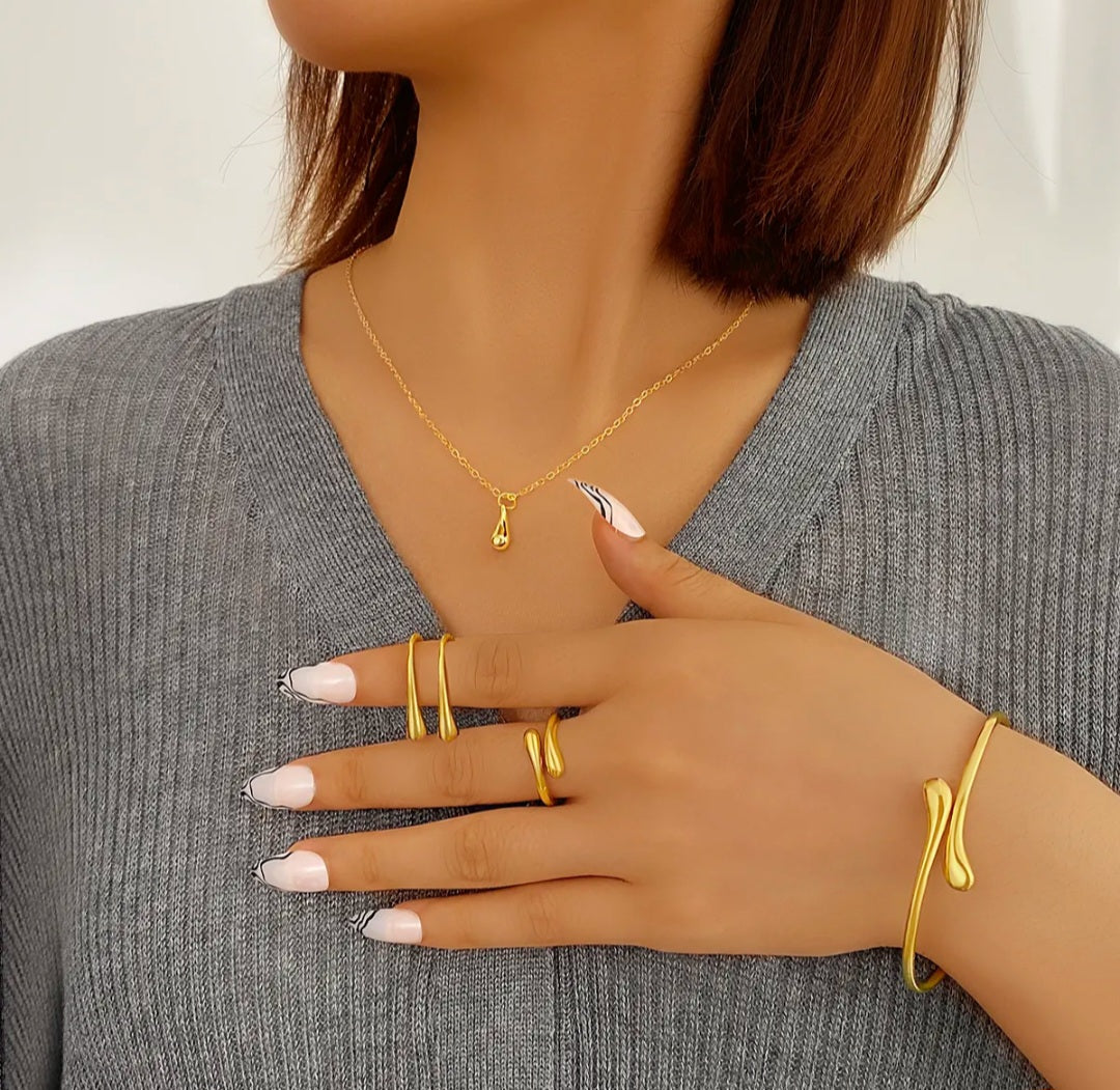 CONJUNTO DE 4 PIEZAS